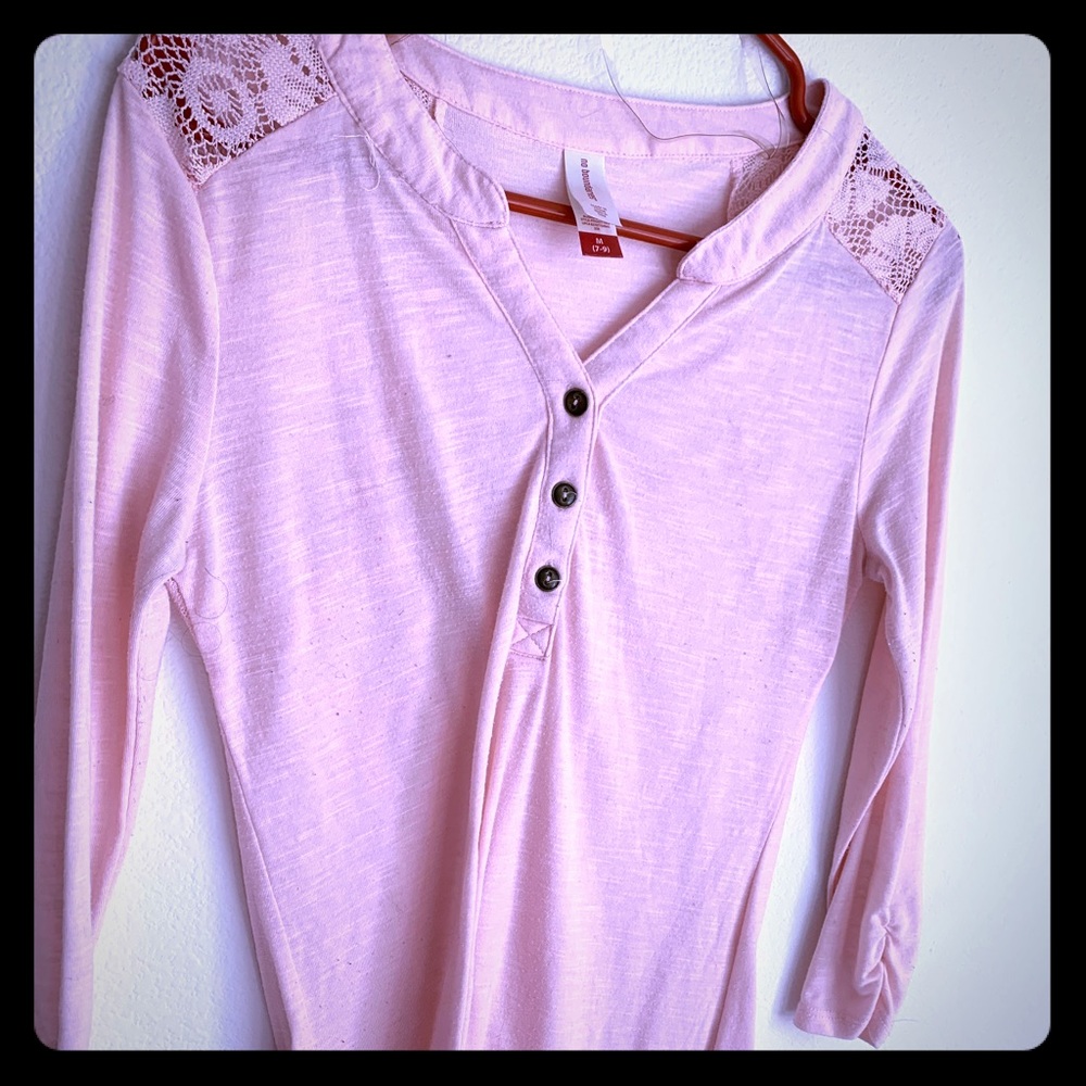 Pink lace shoulder 3/4 sleeve